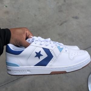 Men's Converse CL98 sneakers SAMPLE NWOB Size 9